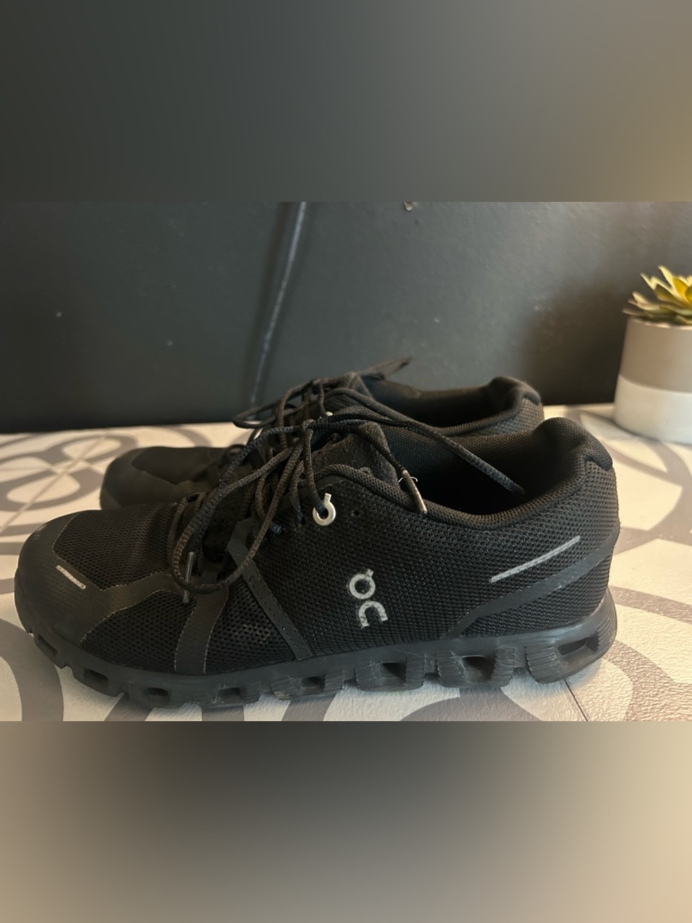 On Running Men's Black Mesh Cloud Running Shoes